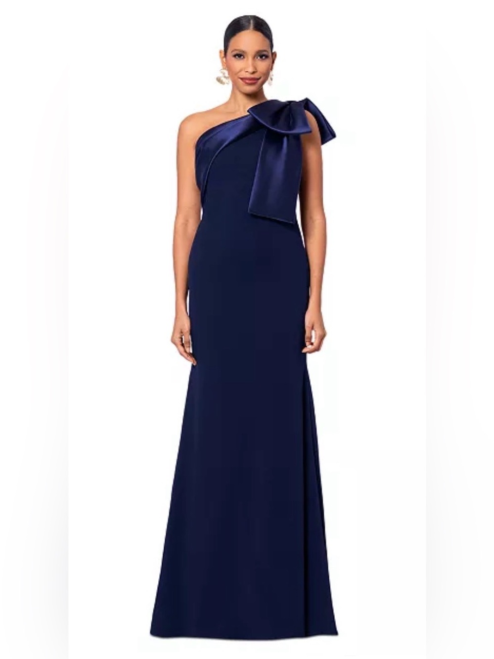 Betsy & Adam Women's Bow-Trimmed One-Shoulder Gown